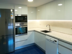 Cocina blanco brillo
