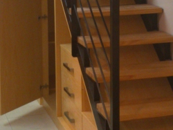 Armario bajo escalera
