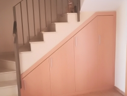 Armario bajo escalera